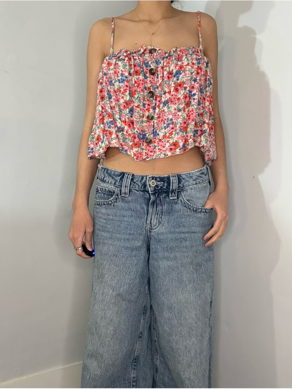 American Eagle Outfitters Pink Floral Button-Front Cropped Floral Cami